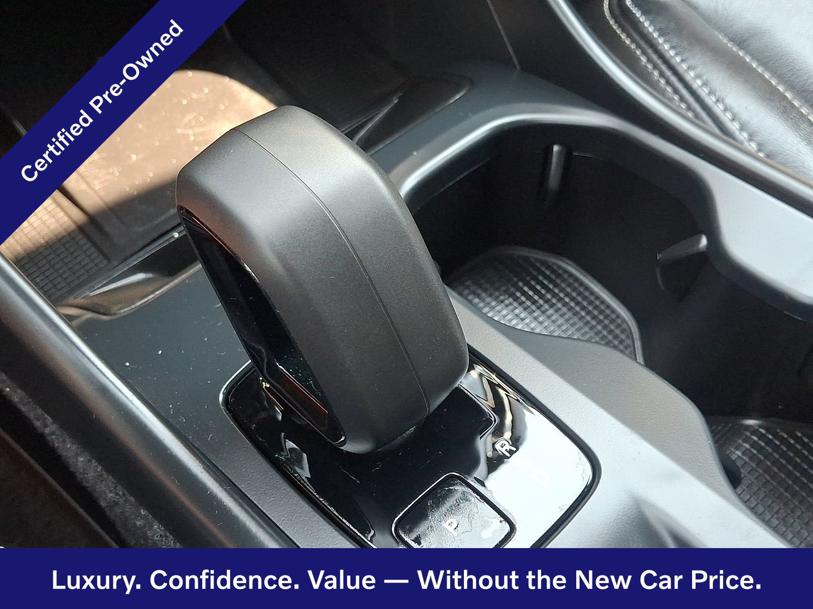 Certified 2024 Volvo XC40 B5 Core AWD/4WD image 16