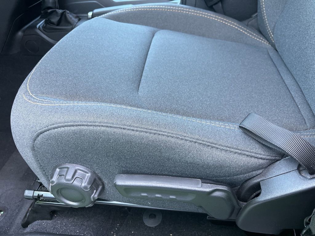 Used 2025 Jeep Gladiator Sport image 28