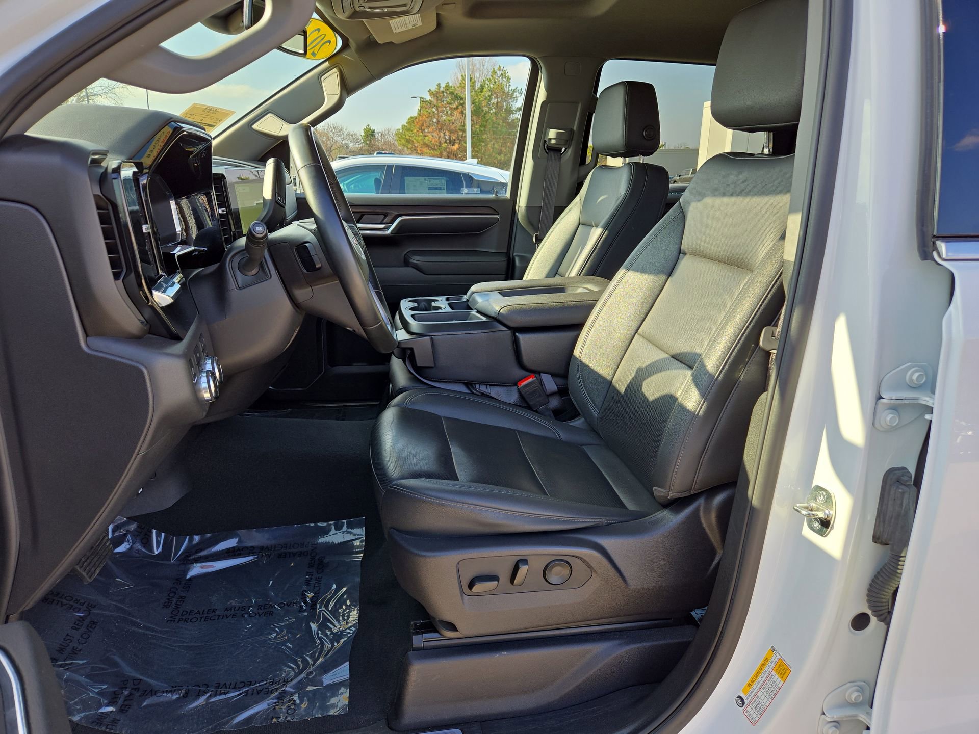 Used 2024 GMC Sierra 1500 SLT image 10