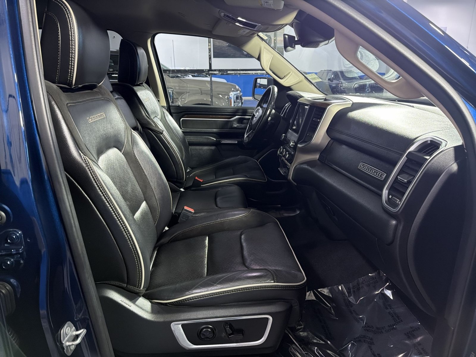 Used 2021 RAM 1500 Laramie AWD/4WD image 24