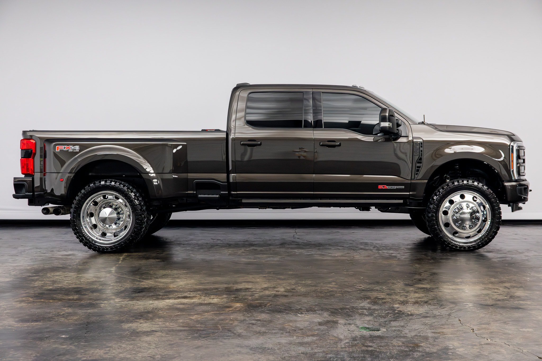 Used 2024 Ford F350 King Ranch w/ Chrome Package AWD/4WD image 22