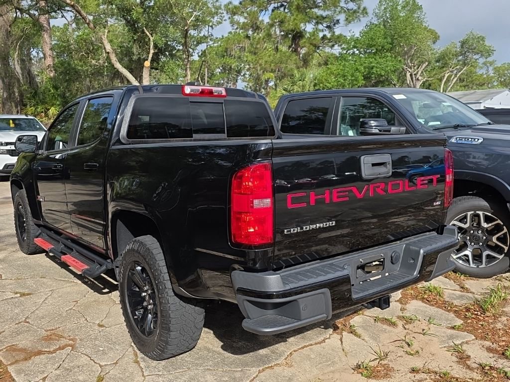 Used 2022 Chevrolet Colorado Z71 w/ Z71 Midnight Edition image 4