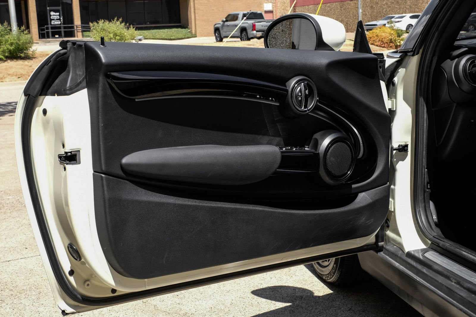 Used 2023 MINI Cooper Convertible FWD image 28