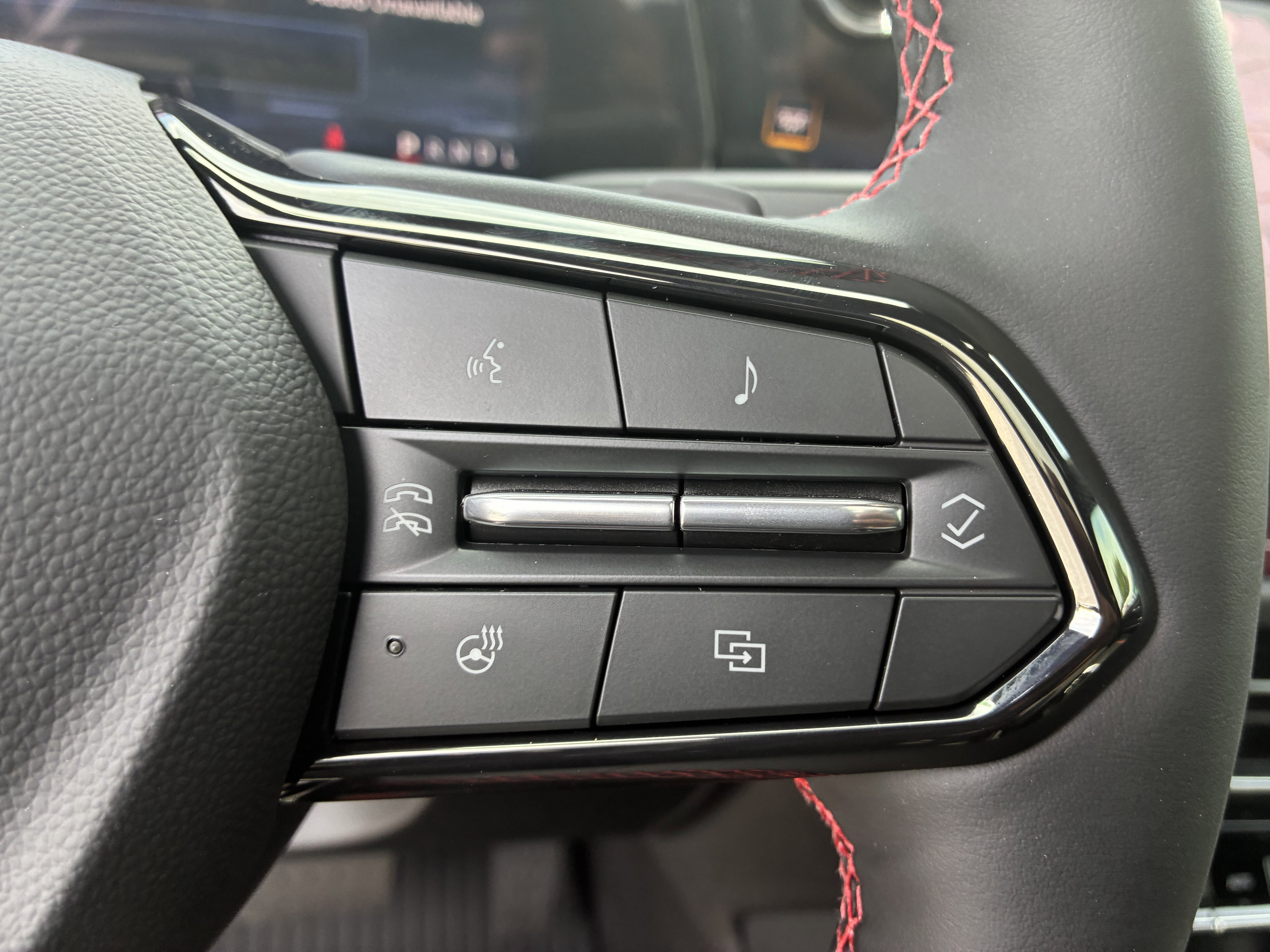 New 2026 Chevrolet Traverse RS FWD image 31