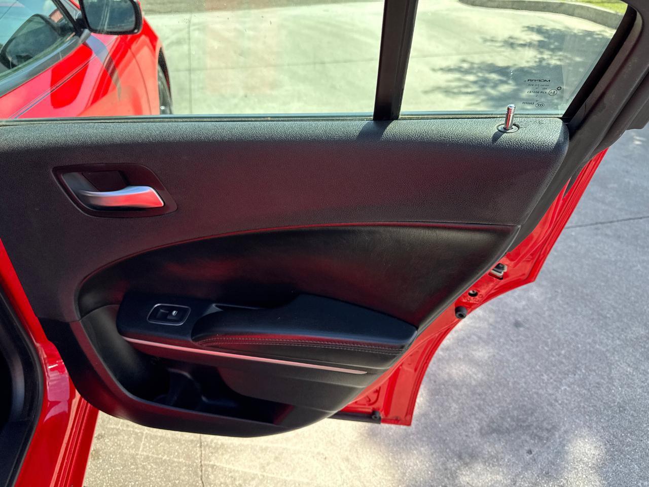 Used 2020 Dodge Charger SXT w/ Leather Interior Group image 13