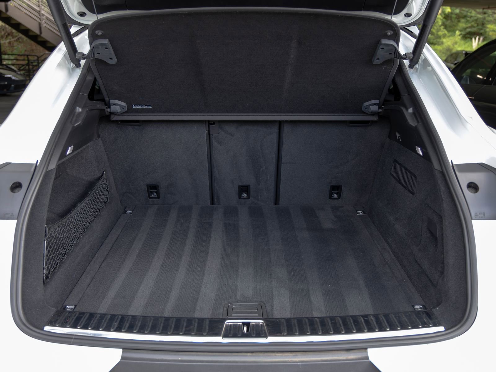 Certified 2021 Porsche Cayenne Coupe image 45