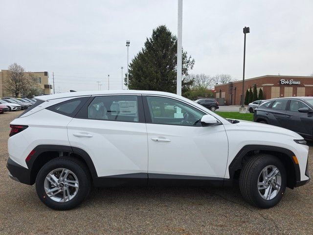 Certified 2025 Hyundai Tucson SE image 20