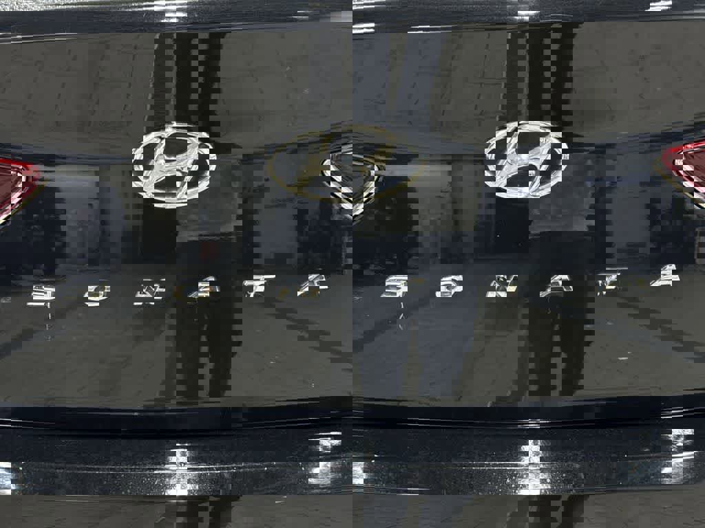 Used 2018 Hyundai Sonata Limited w/ Cargo Package image 25