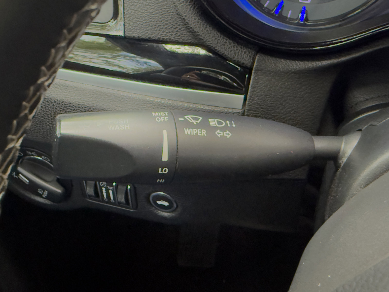 Used 2019 Chrysler 300 S w/ 300S Premium Group 2 RWD image 57
