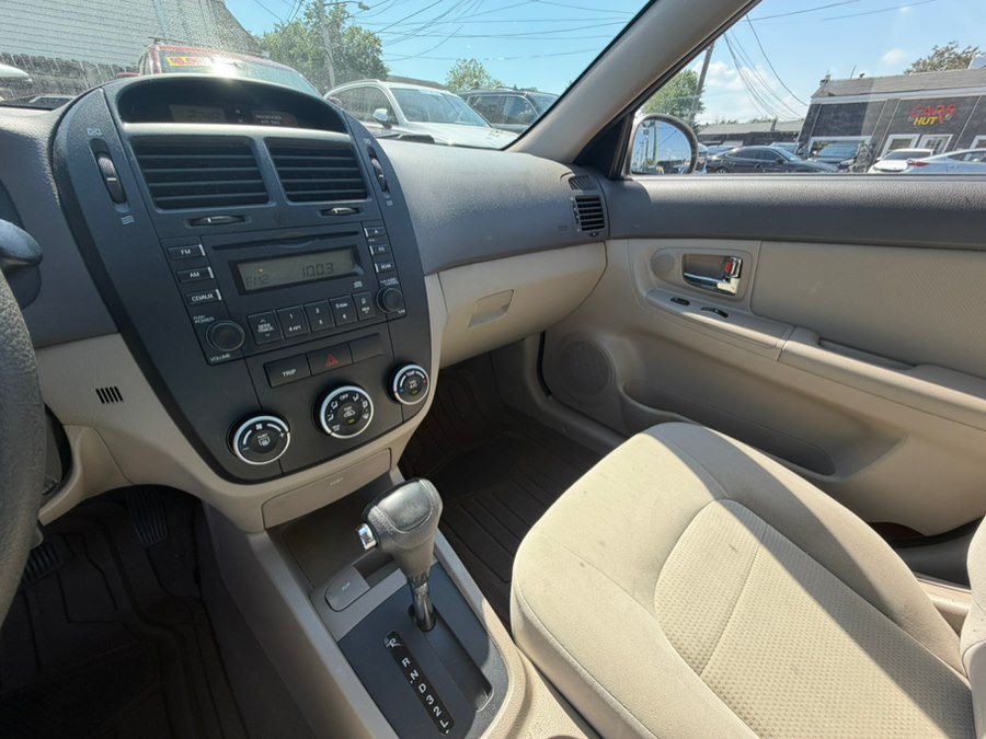 Used 2008 Kia Spectra EX FWD image 11