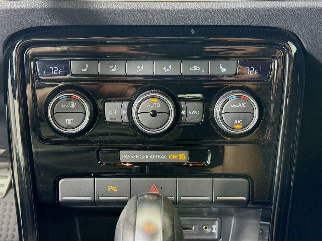 Used 2019 Volkswagen Beetle 2.0T Final Edition SEL image 17