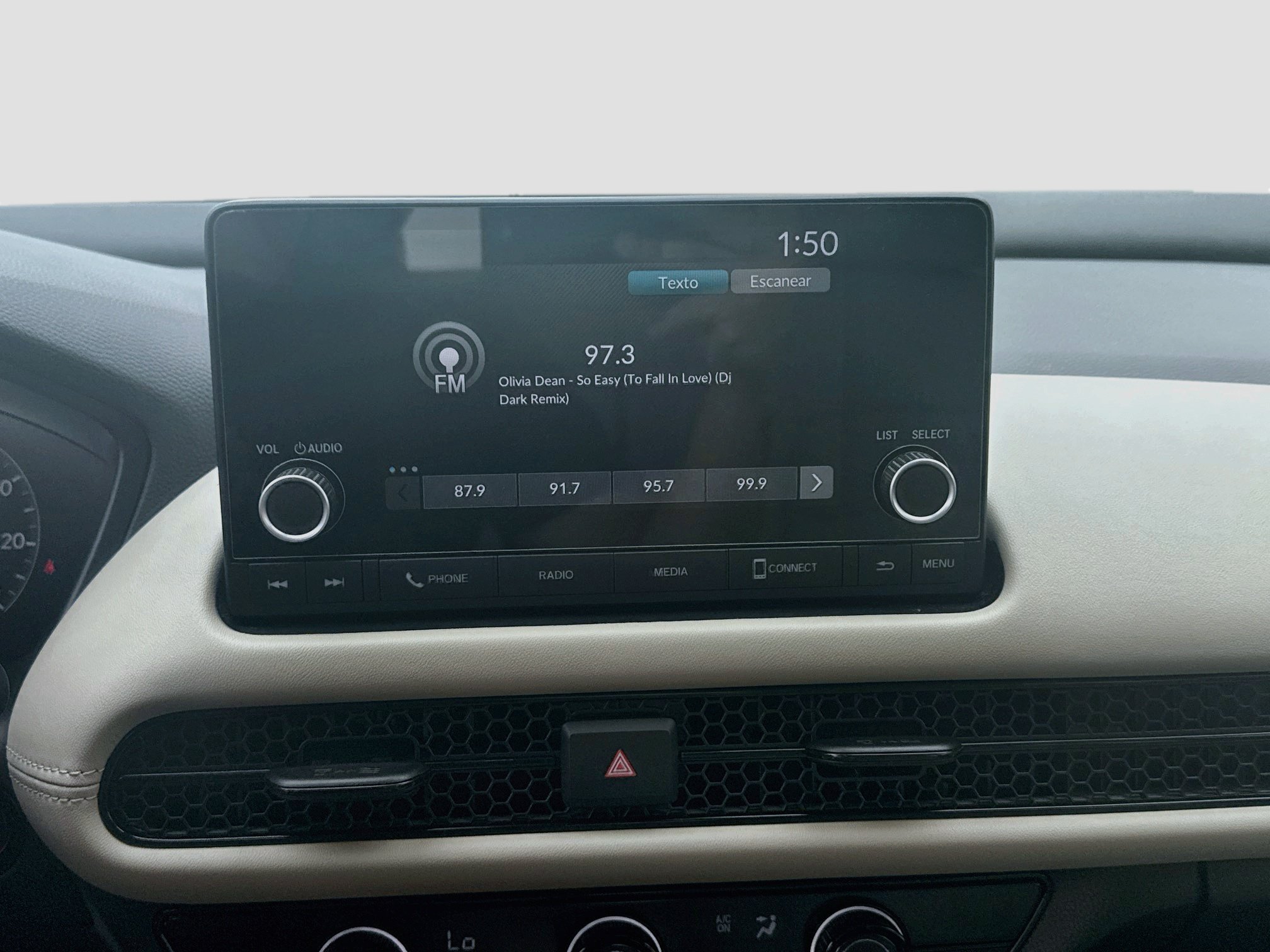 Used 2025 Honda HR-V LX image 10