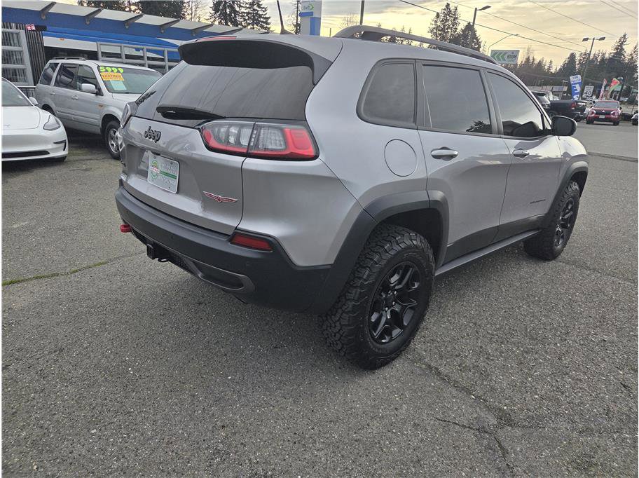 Used 2019 Jeep Cherokee Trailhawk image 8