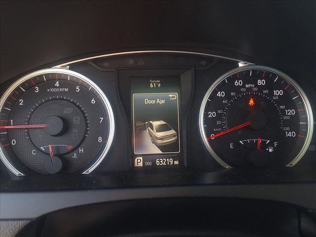 Used 2017 Toyota Camry SE image 11