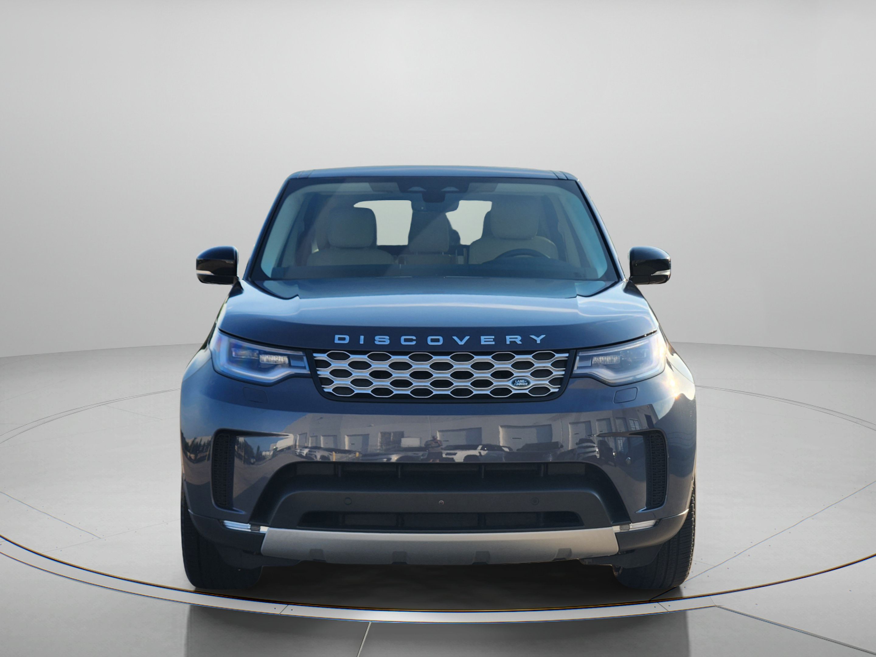 Used 2026 Land Rover Discovery S AWD/4WD image 6
