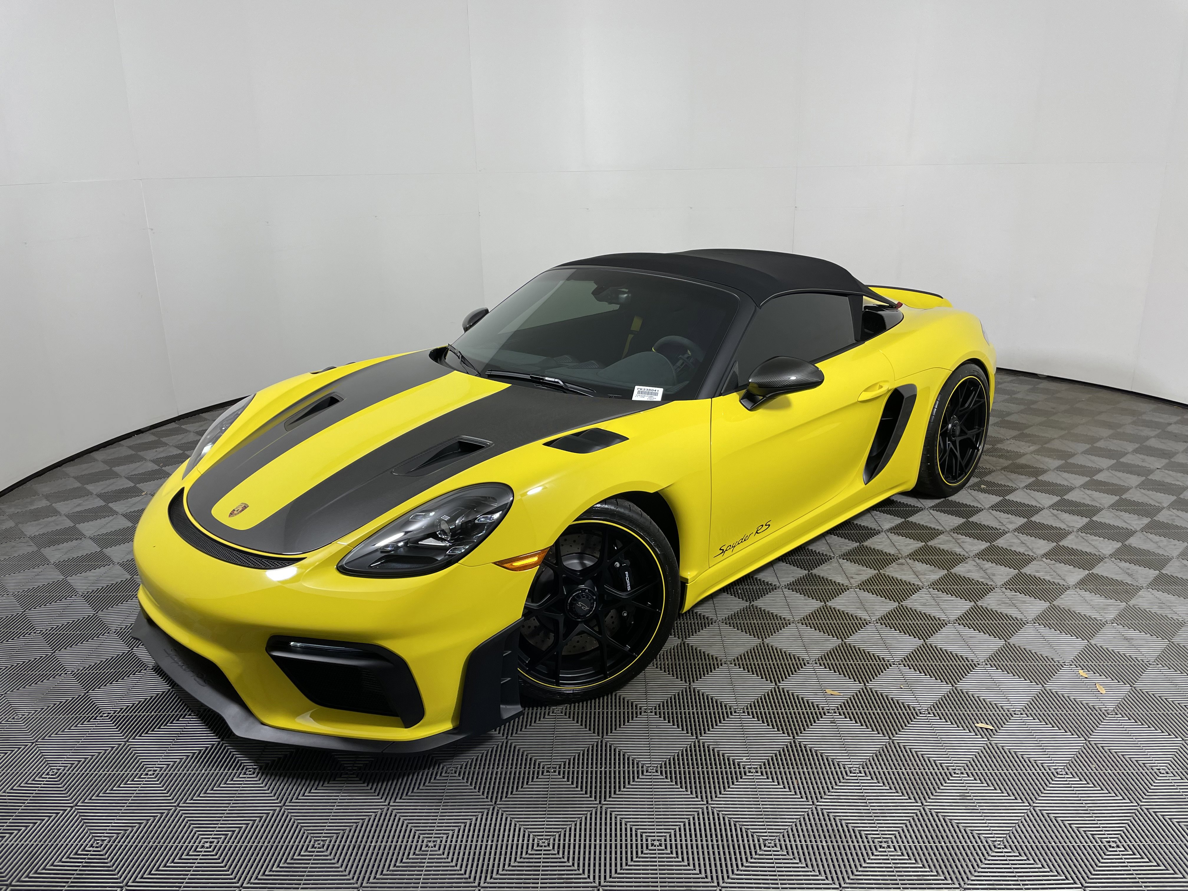 Certified 2025 Porsche 718 Boxster Spyder RS RWD image 1