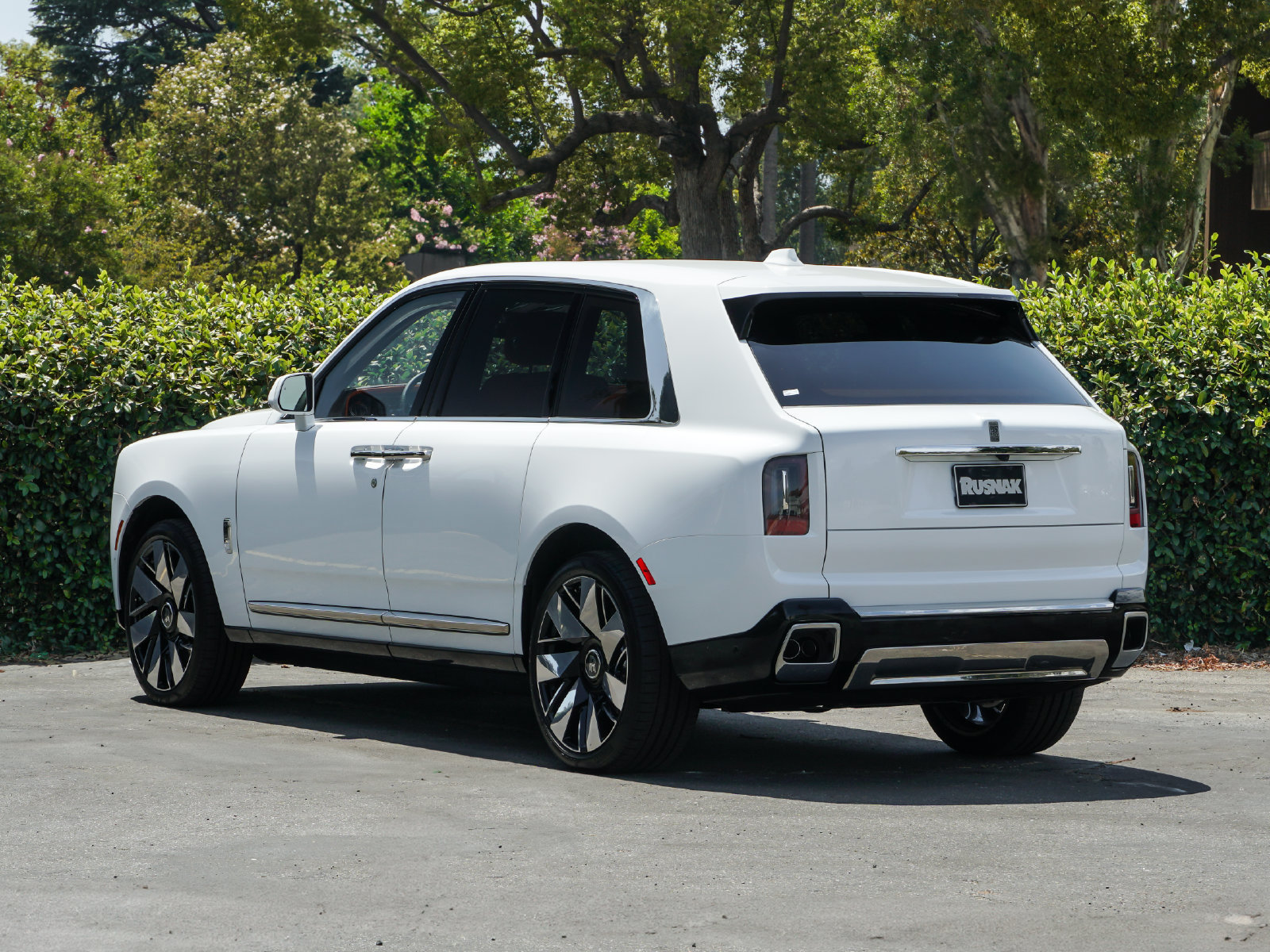 New 2026 Rolls-Royce Cullinan w/ Cullinan Package AWD/4WD image 5
