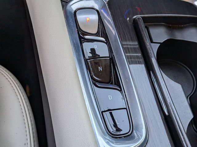 Used 2022 Buick Enclave Essence w/ Sport Touring Edition FWD image 23