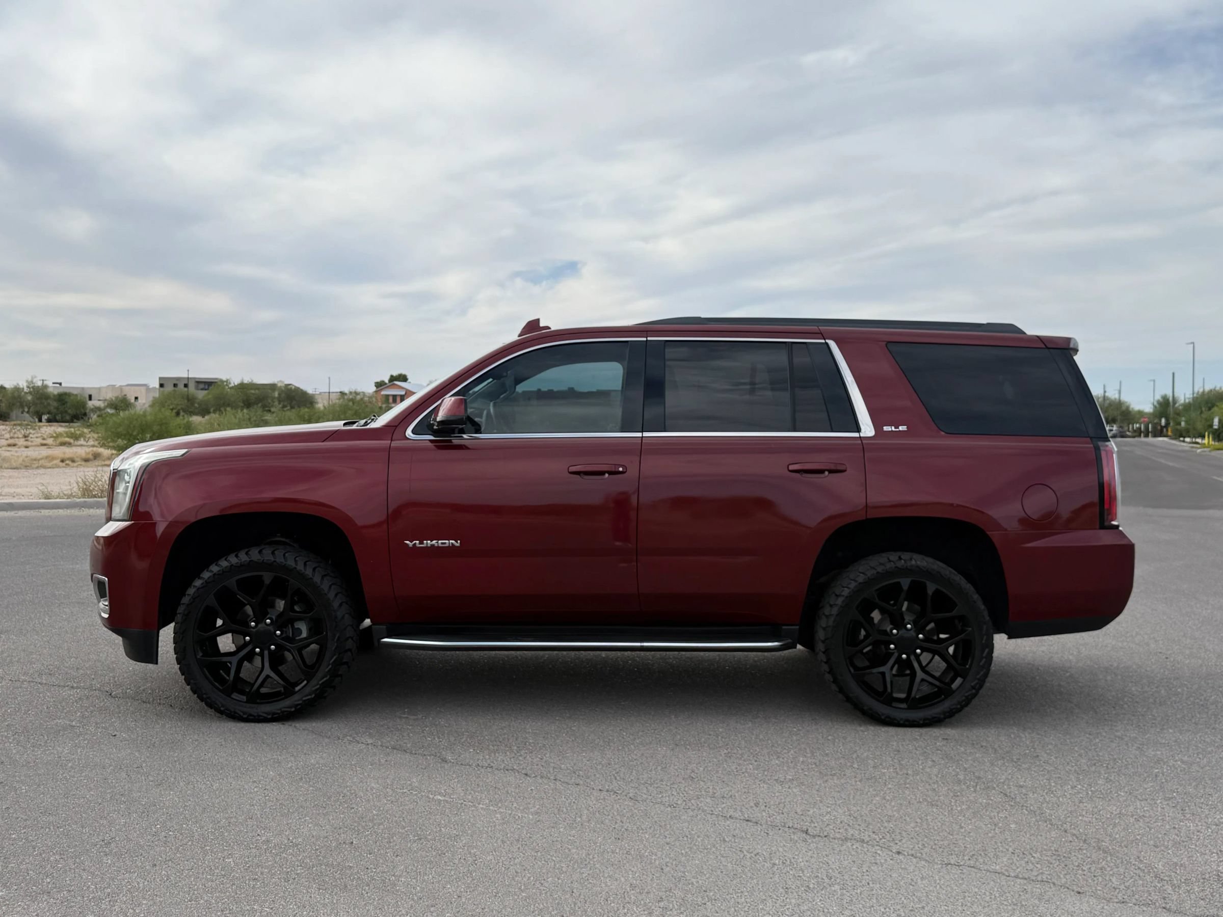 Used 2018 GMC Yukon SLE w/ SLE Value Package RWD image 5