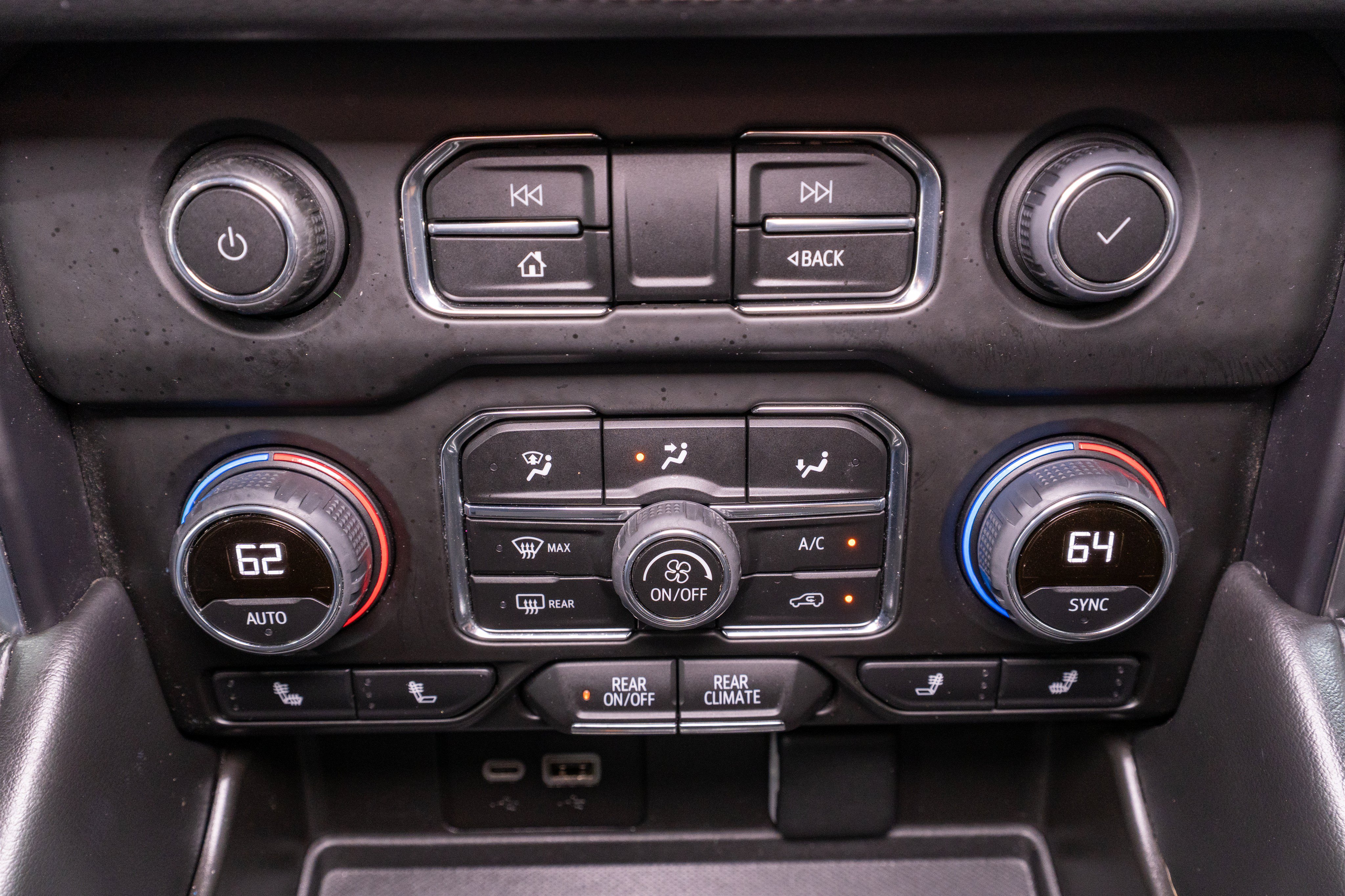 Used 2023 Chevrolet Tahoe LT RWD image 19