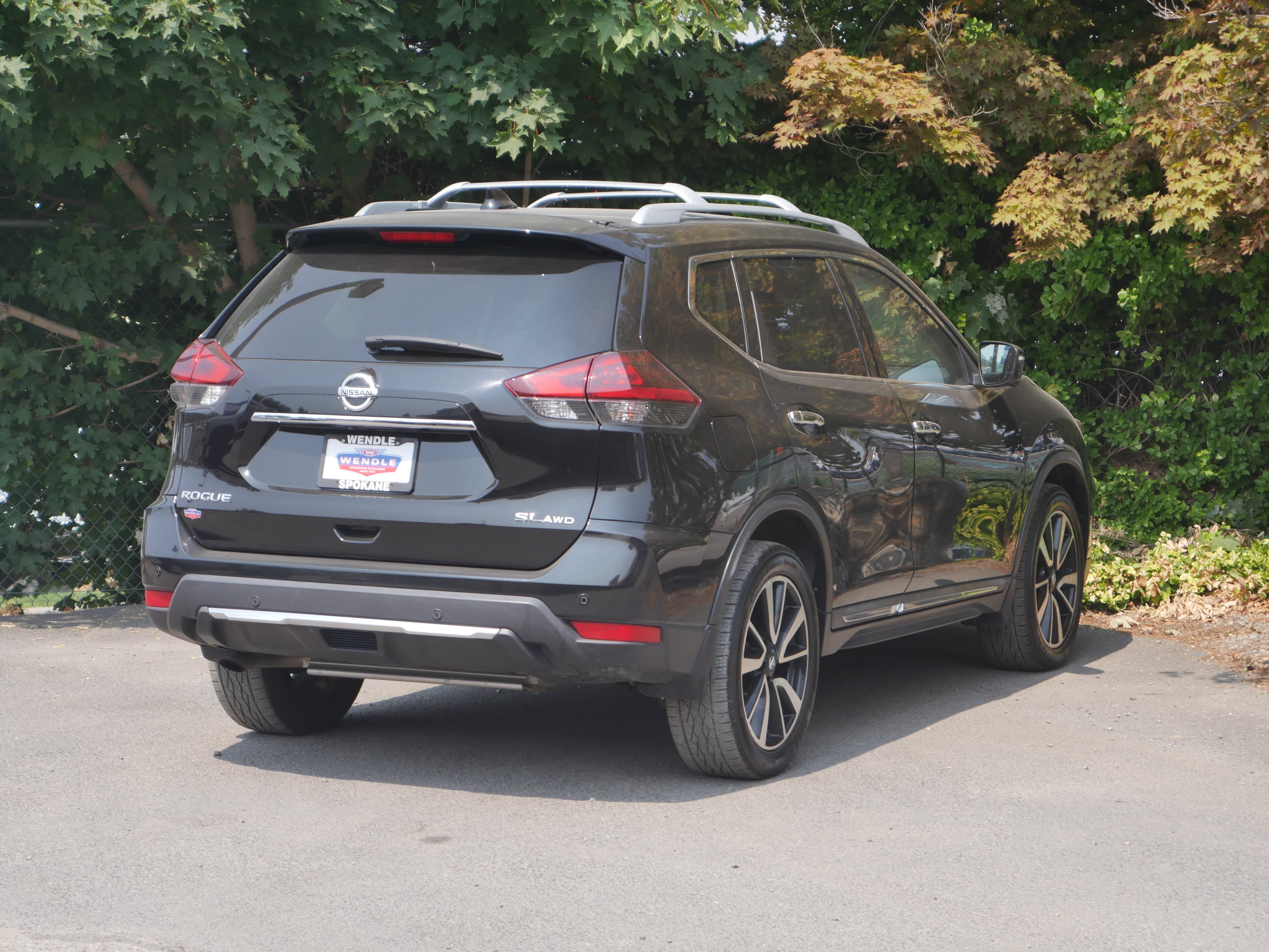 Used 2019 Nissan Rogue SL w/ Premium Package AWD/4WD image 23