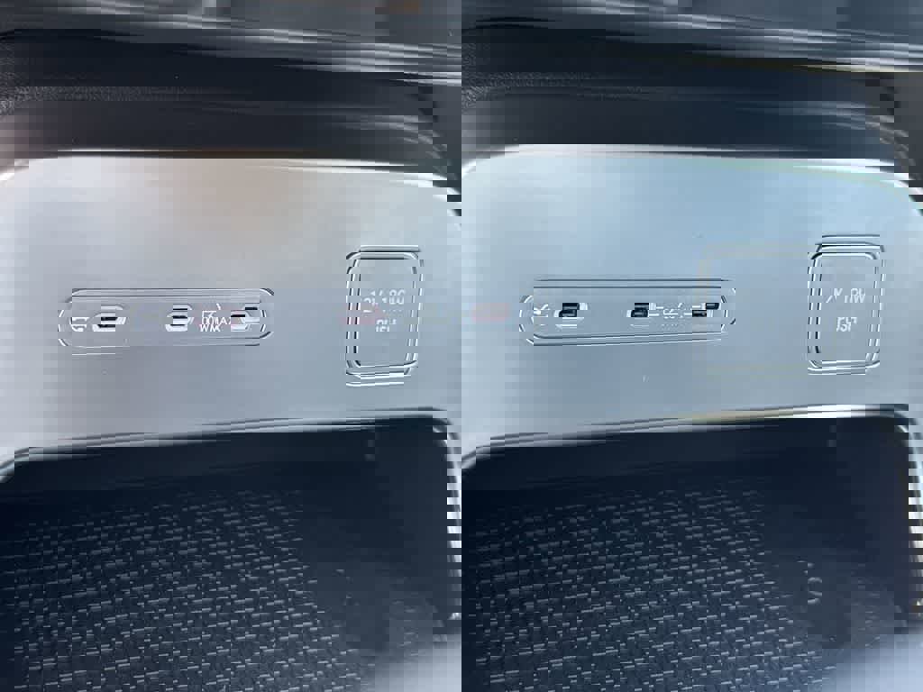 New 2026 Hyundai Ioniq 9 SEL image 31