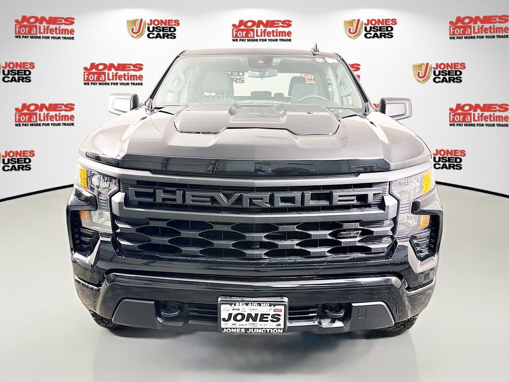 Used 2024 Chevrolet Silverado 1500 Custom Trail Boss w/ Midnight Edition AWD/4WD image 10