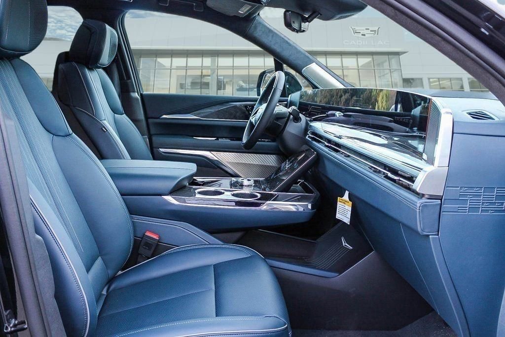Used 2025 Cadillac Escalade IQ Sport 2 image 14