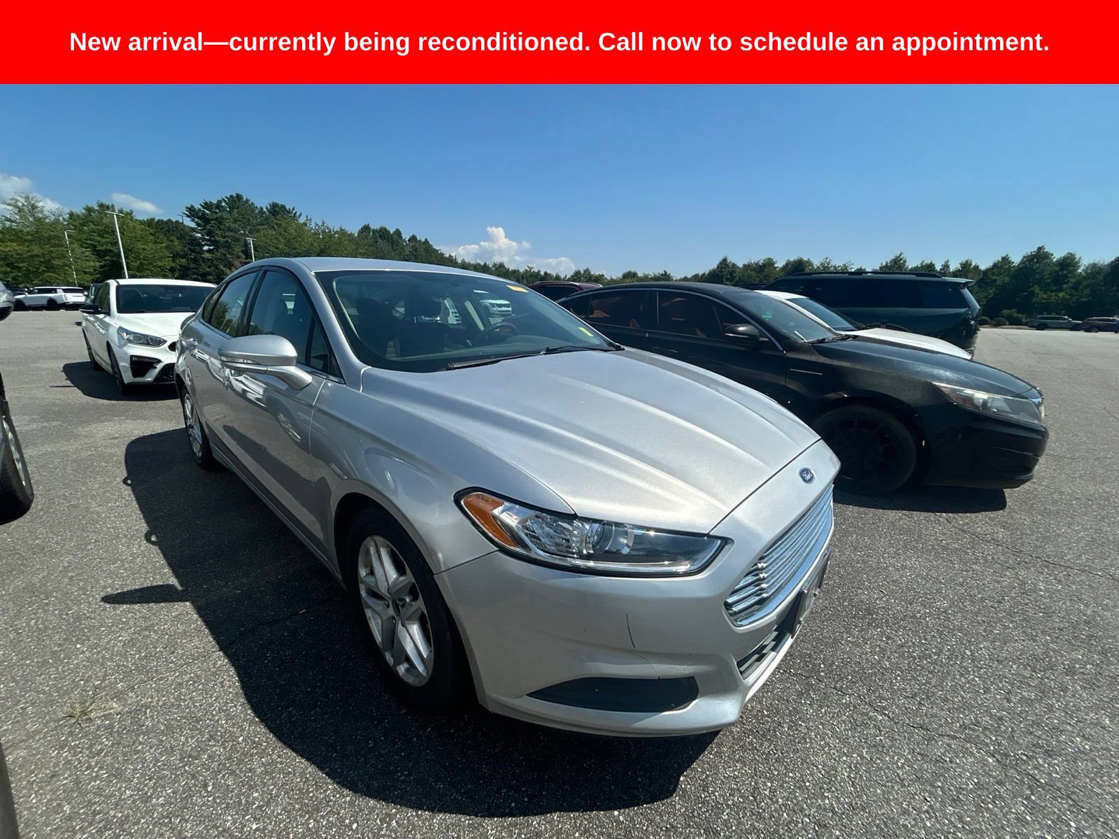Used 2016 Ford Fusion SE FWD image 13