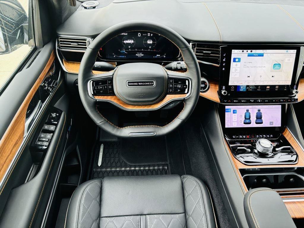 New 2024 Jeep Grand Wagoneer Series III AWD/4WD image 19