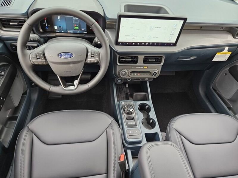 New 2025 Ford Maverick Lariat w/ Black Appearance Package image 7