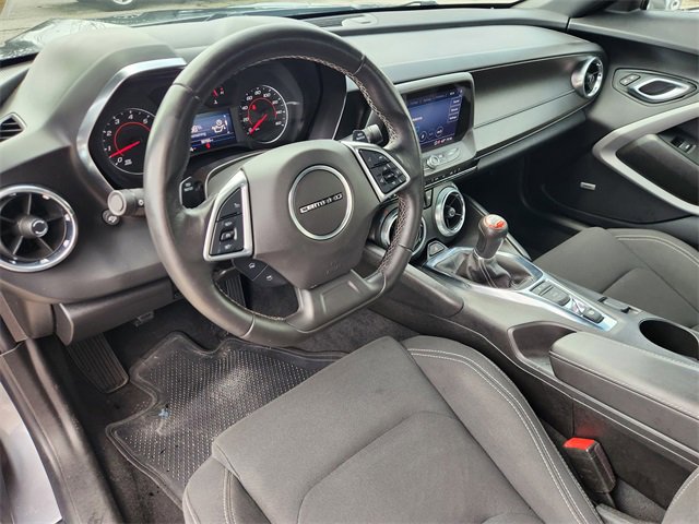 Used 2021 Chevrolet Camaro LT w/ Technology Package image 25