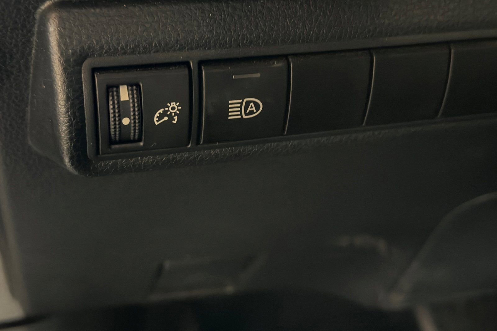 Used 2024 Toyota Corolla XSE FWD image 34