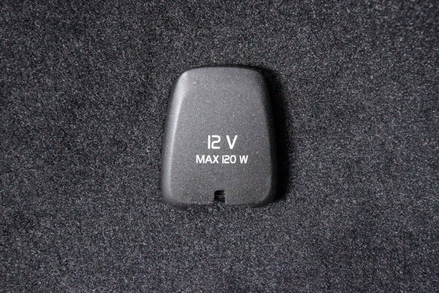 Certified 2024 Volvo XC90 B5 Plus image 40