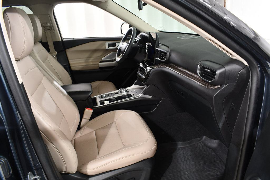 Used 2023 Ford Explorer Limited w/ Limited Technology Package AWD/4WD image 10