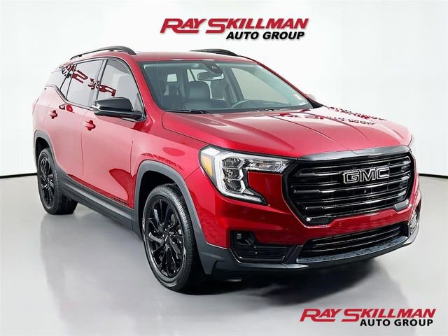 Used 2023 GMC Terrain SLT w/ Infotainment Package II image 1