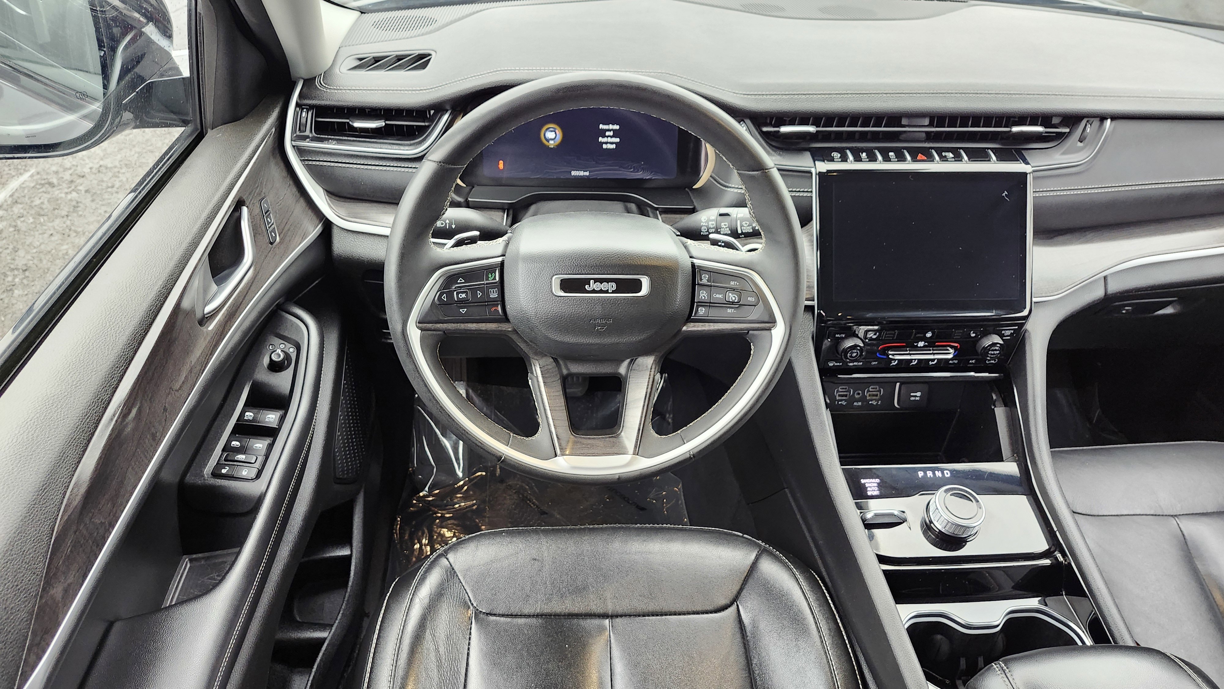 Used 2023 Jeep Grand Cherokee L Limited image 29