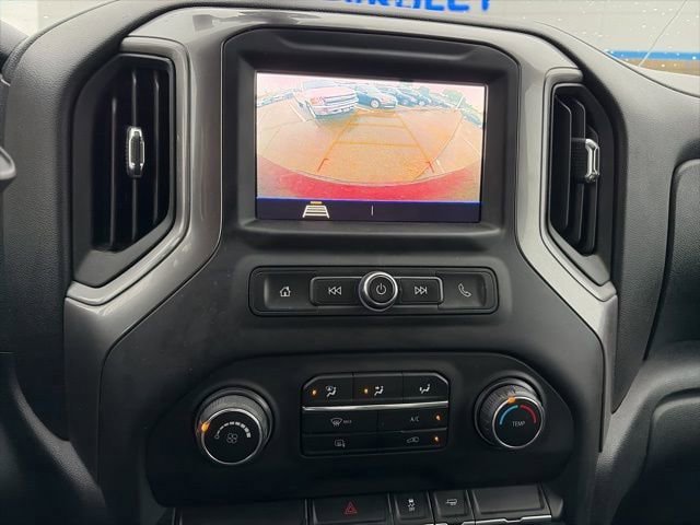 Used 2020 Chevrolet Silverado 1500 Custom w/ Infotainment Package RWD image 8