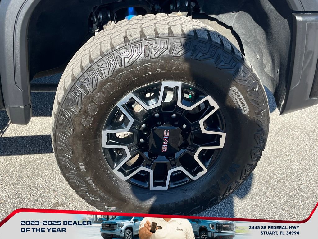 Used 2024 GMC Sierra 2500 AT4X image 21