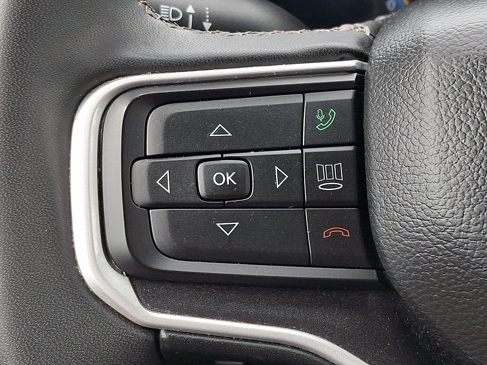 Certified 2022 Jeep Wagoneer Series I AWD/4WD image 22