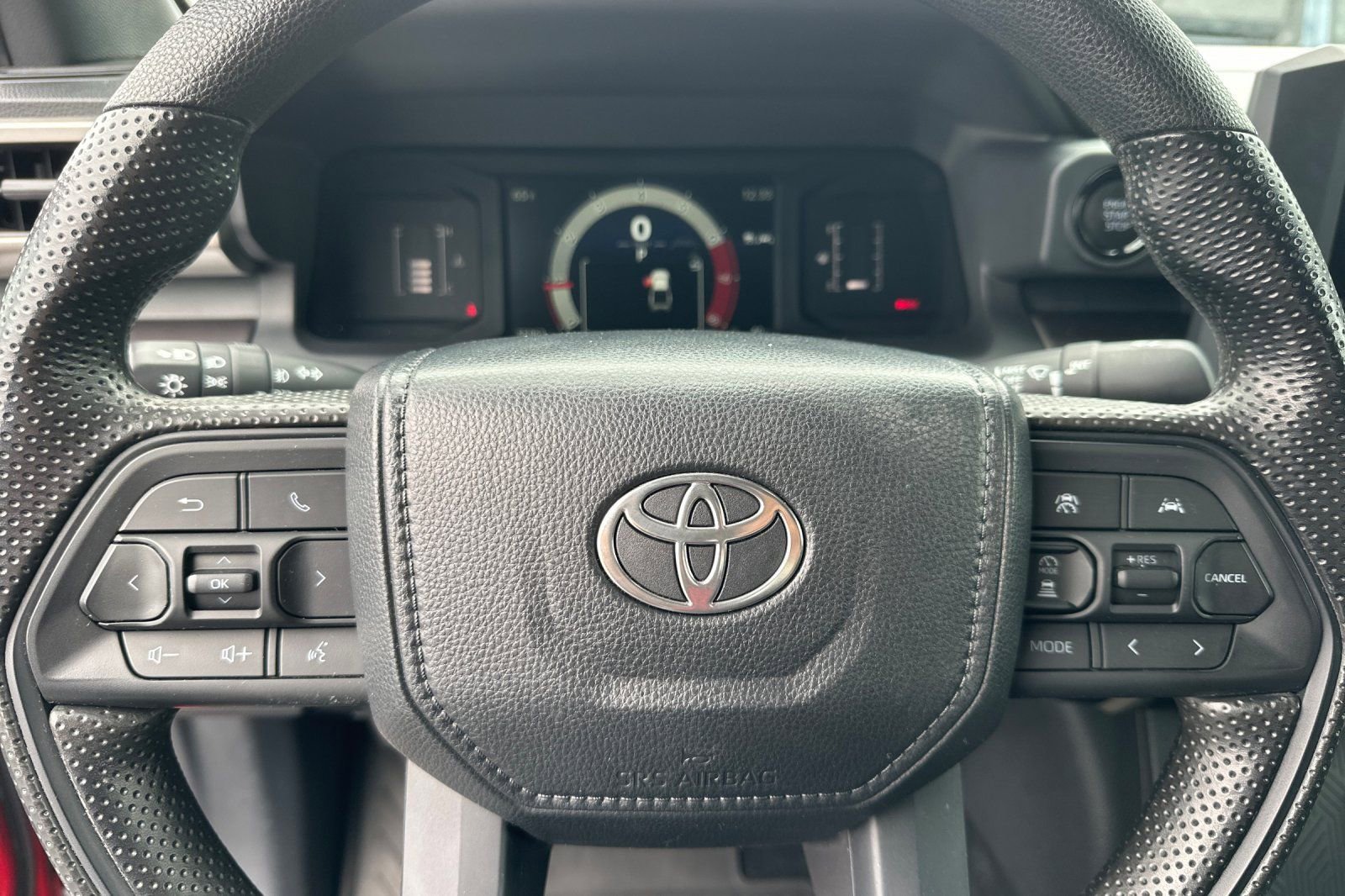 Used 2024 Toyota Tacoma SR5 AWD/4WD image 24