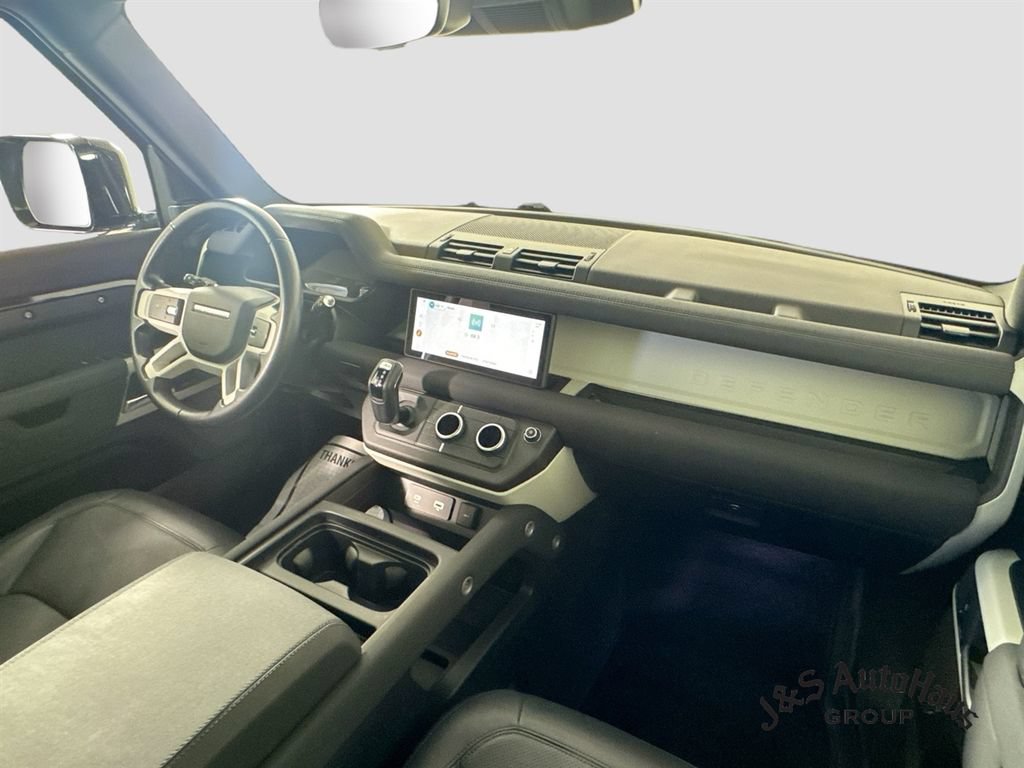 Used 2023 Land Rover Defender 110 SE AWD/4WD image 31