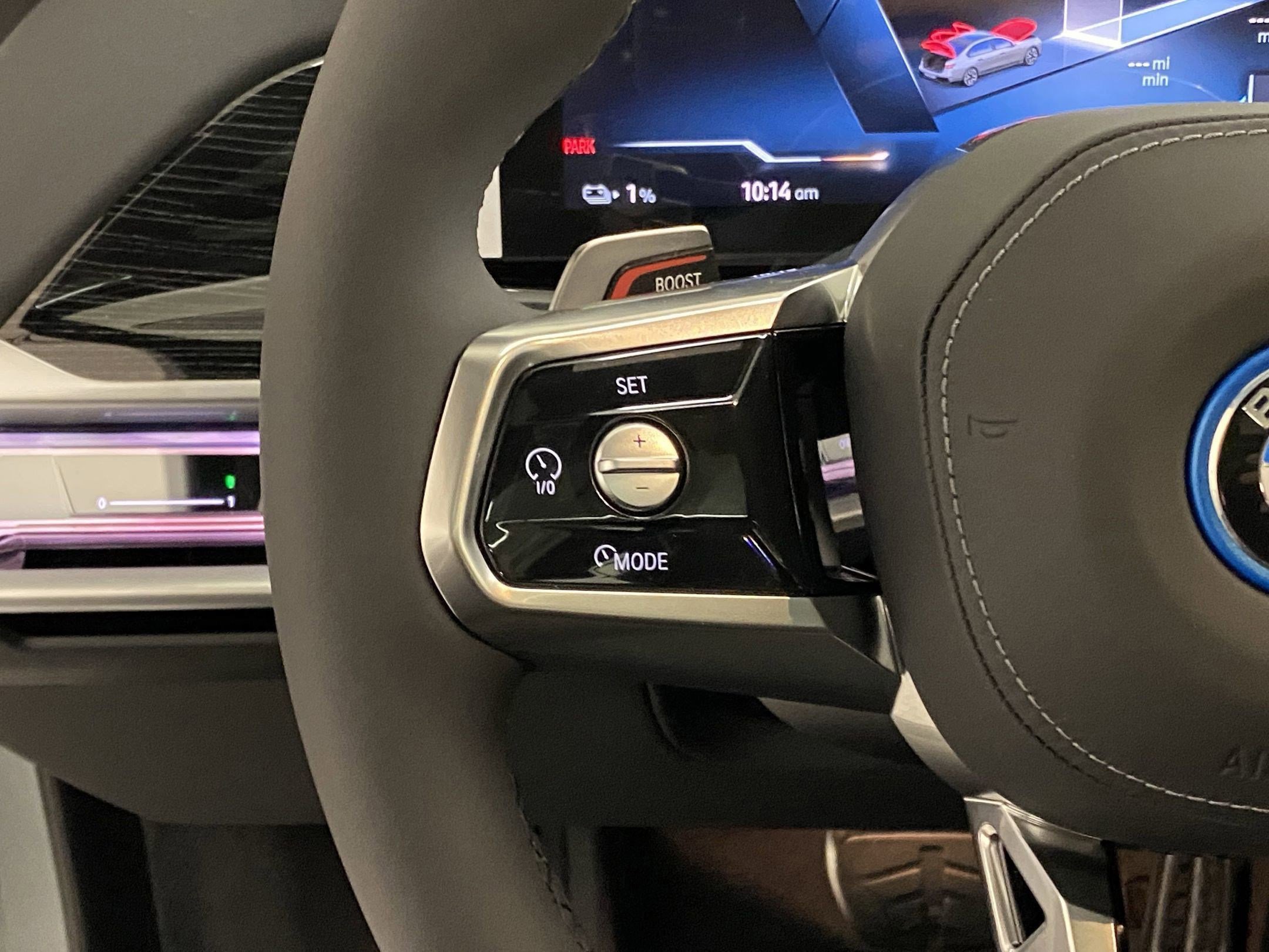 Used 2025 BMW i7 xDrive60 AWD/4WD image 40