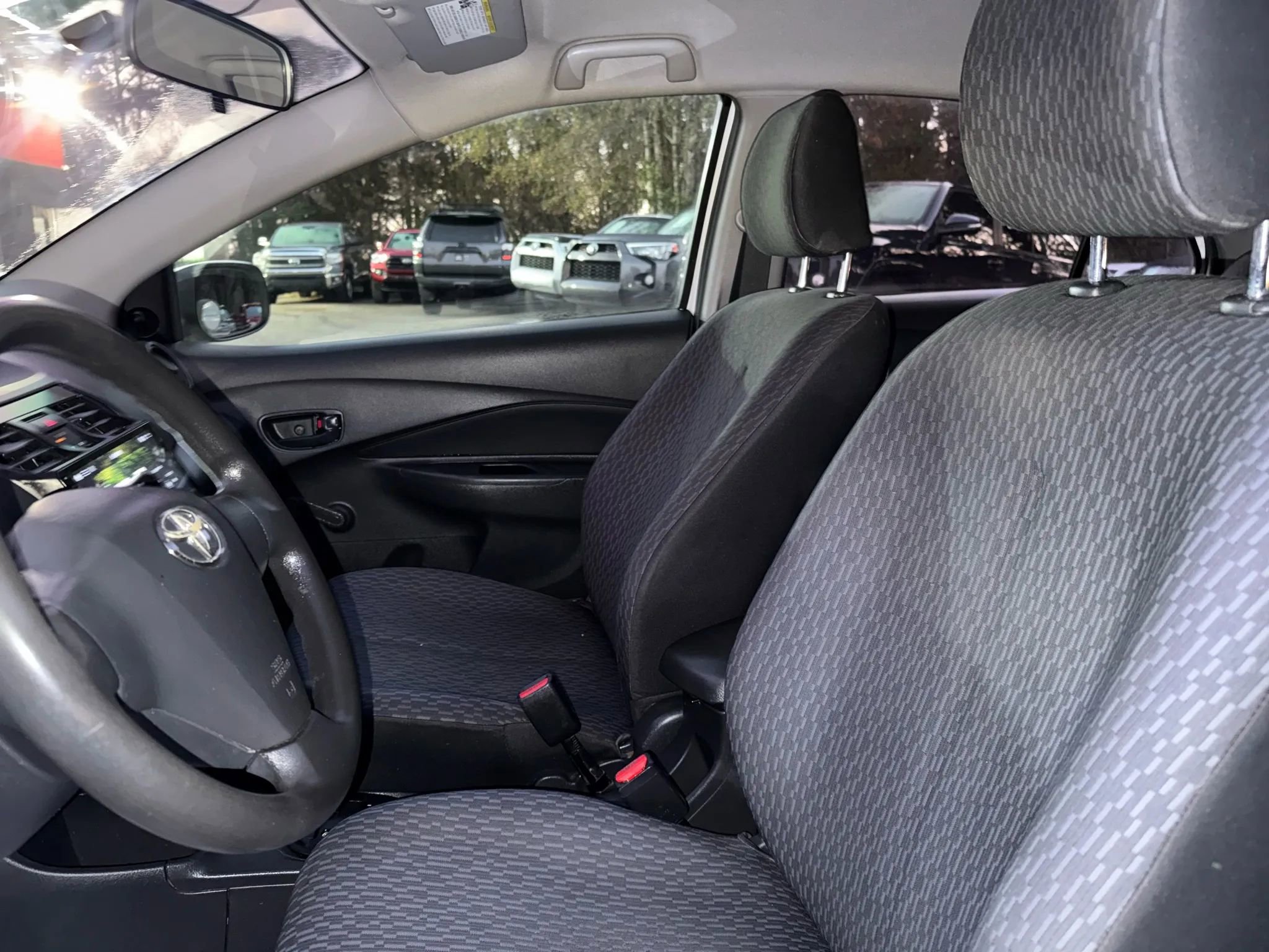 Used 2011 Toyota Yaris Sedan image 12