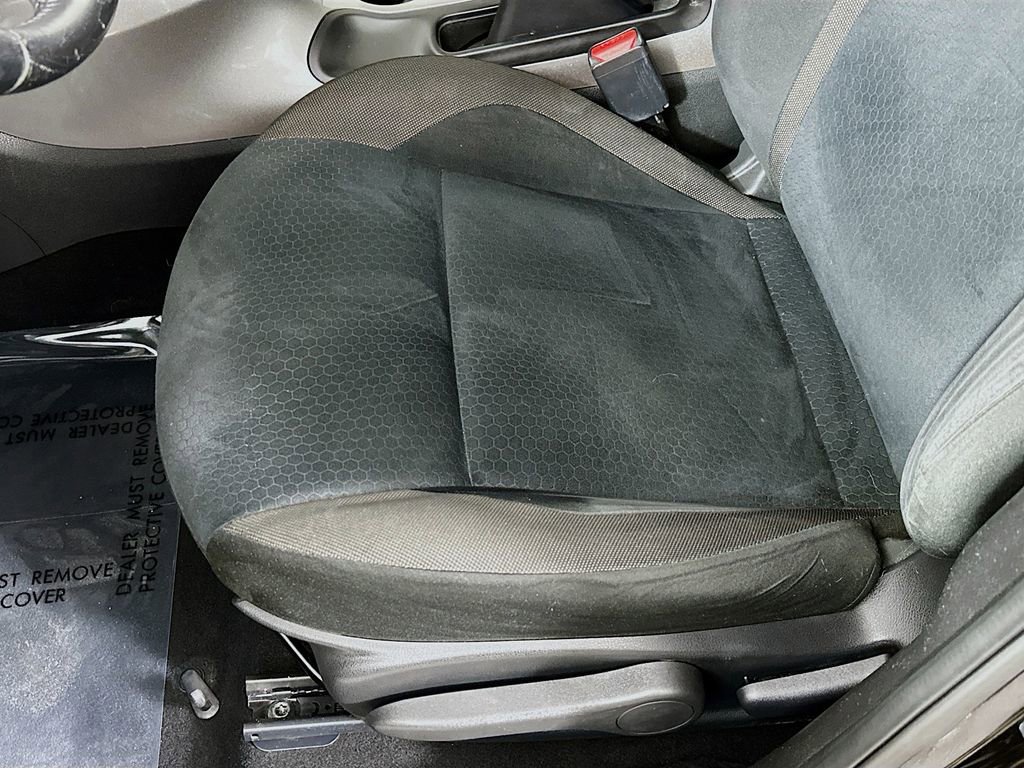 Used 2015 Nissan Juke SV image 25