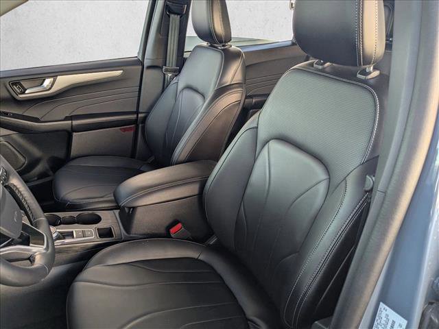 Used 2025 Ford Escape SE w/ PHEV Premium Package FWD image 17
