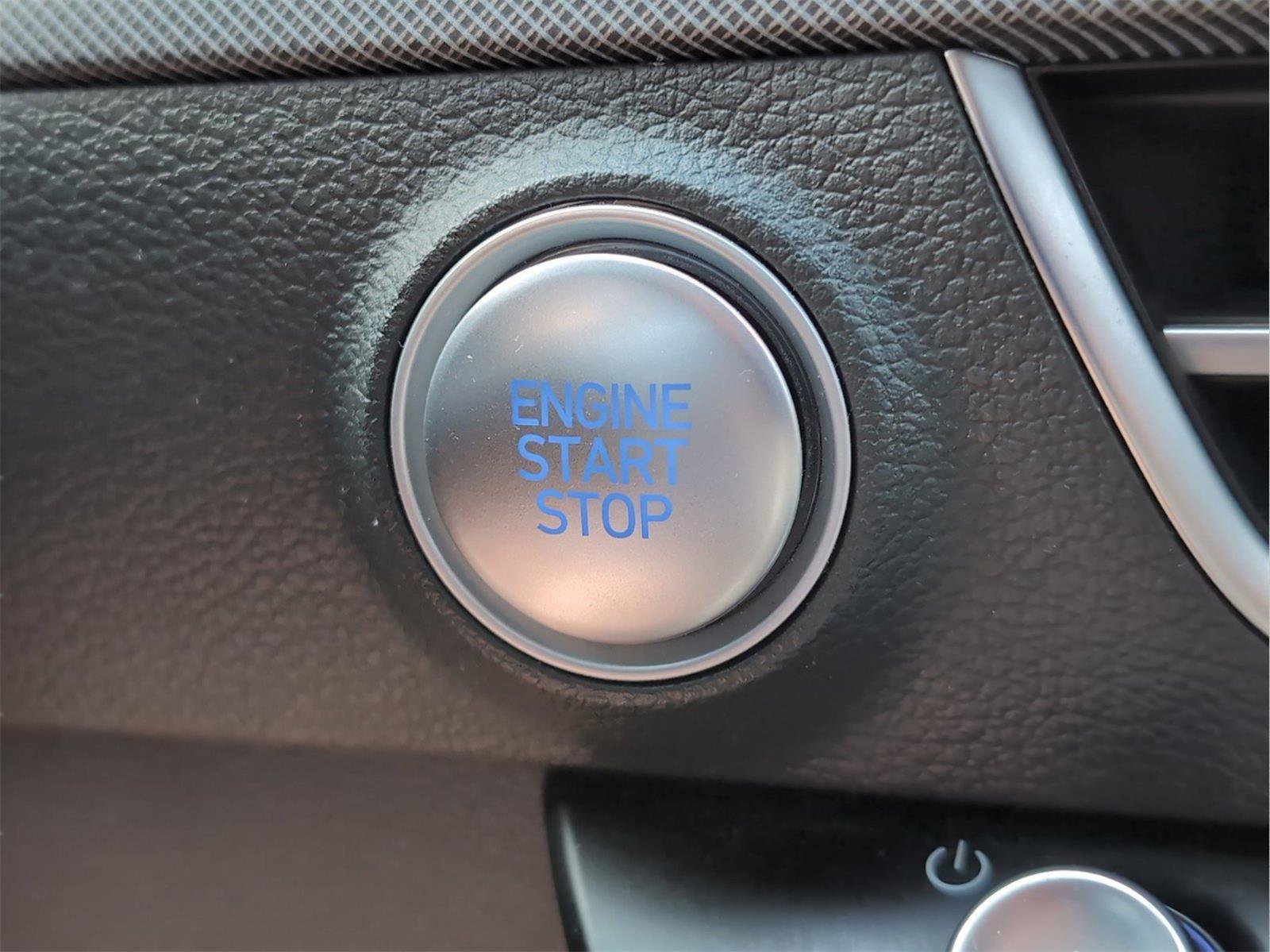 Used 2024 Hyundai Sonata SEL FWD image 25