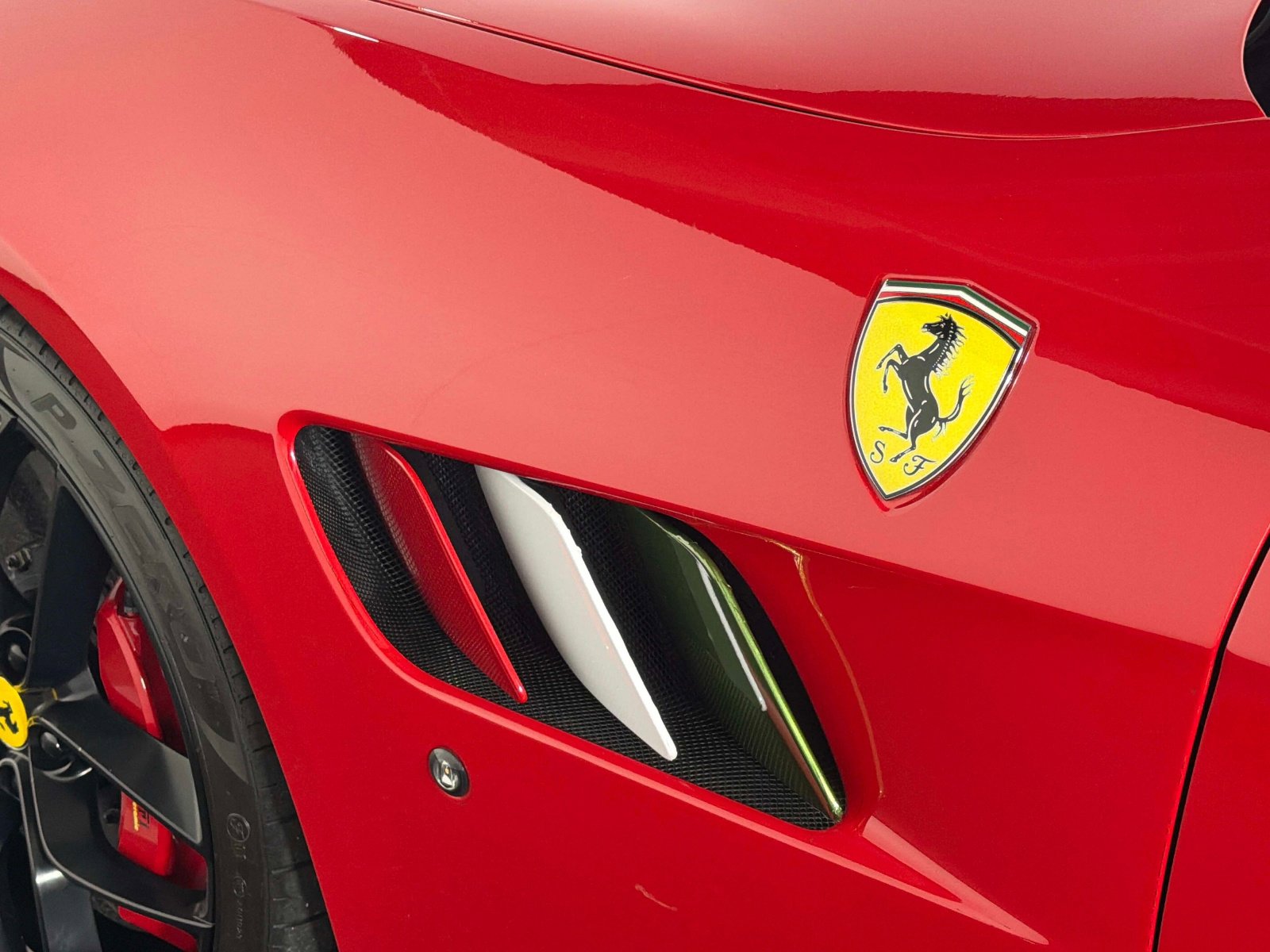 Used 2018 Ferrari GTC4Lusso T RWD image 14