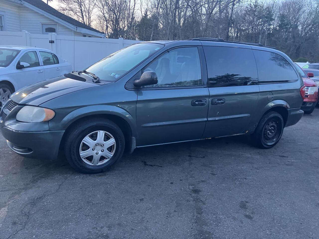 Used 2004 Dodge Grand Caravan SE w/ Popular Equipment Group FWD image 11