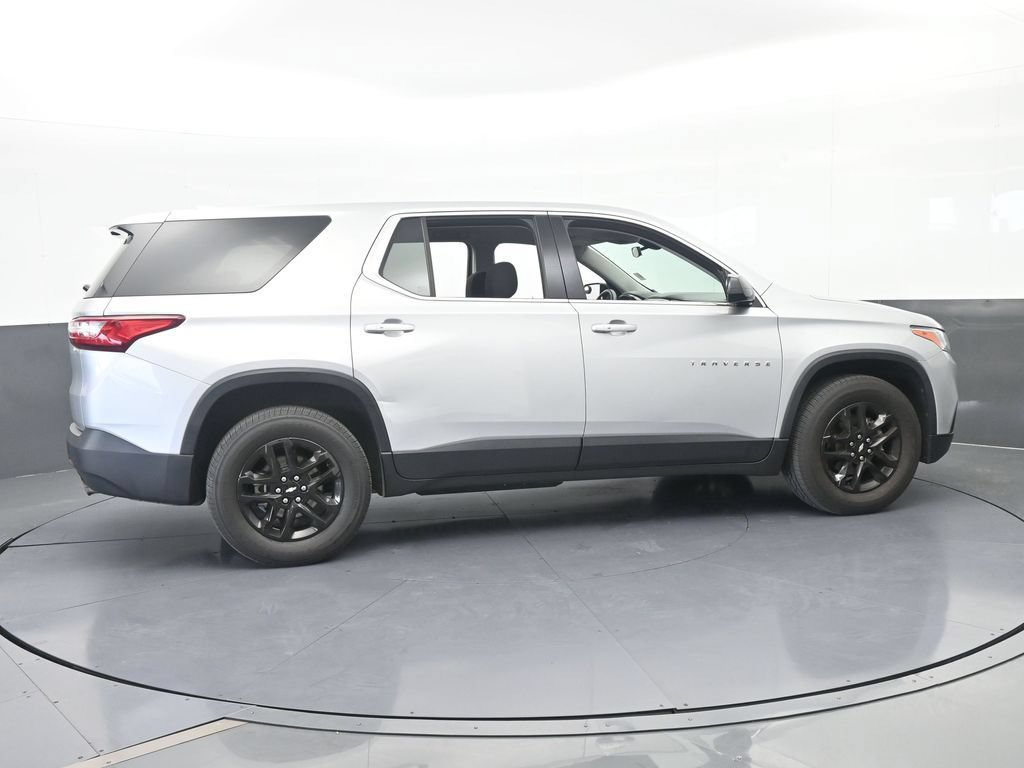 Used 2020 Chevrolet Traverse LS FWD image 7